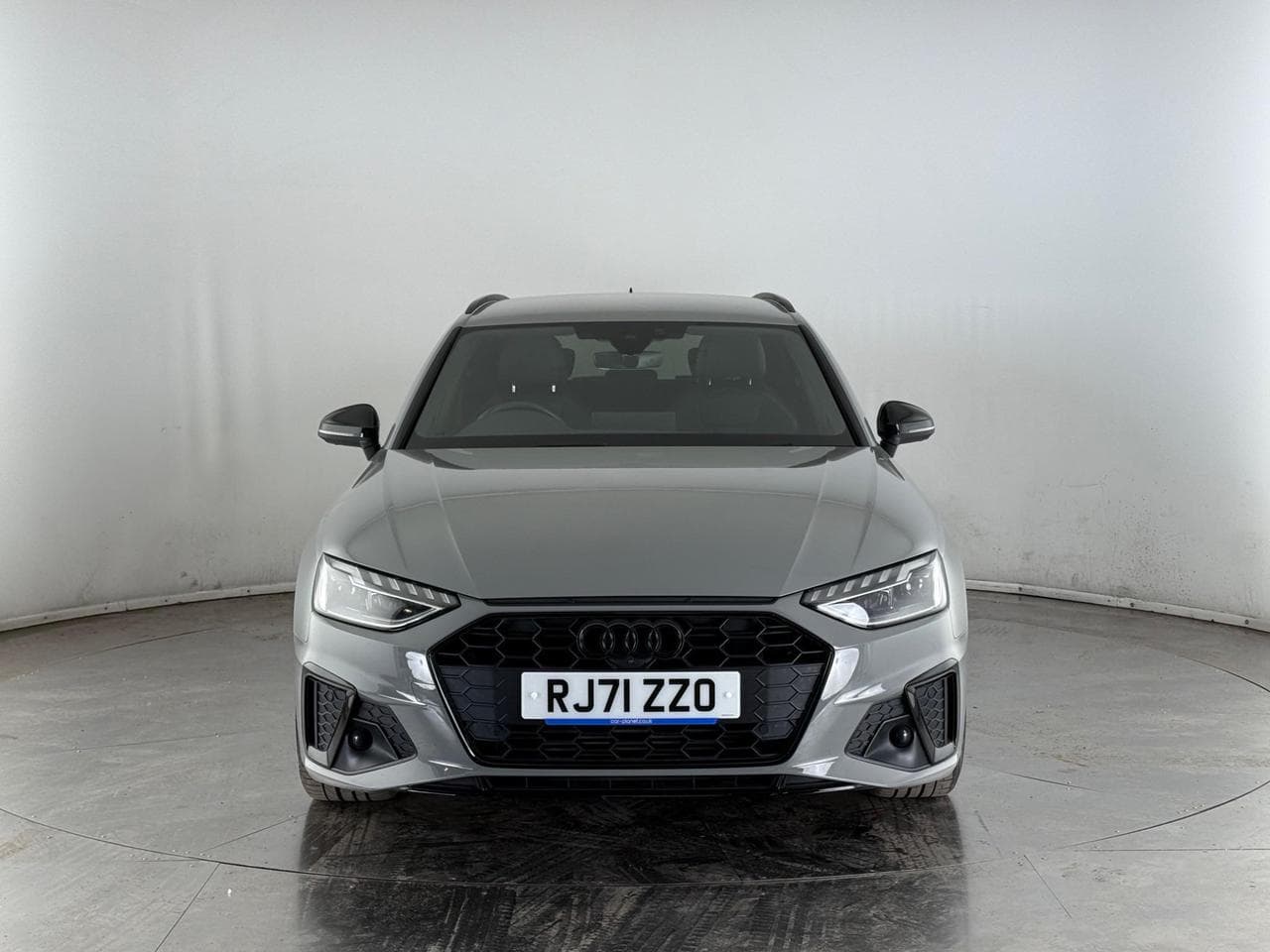 AUDI A4 thumbnail Front