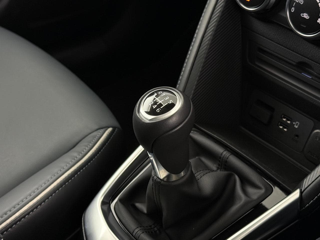MAZDA 2 thumbnail Interior Front