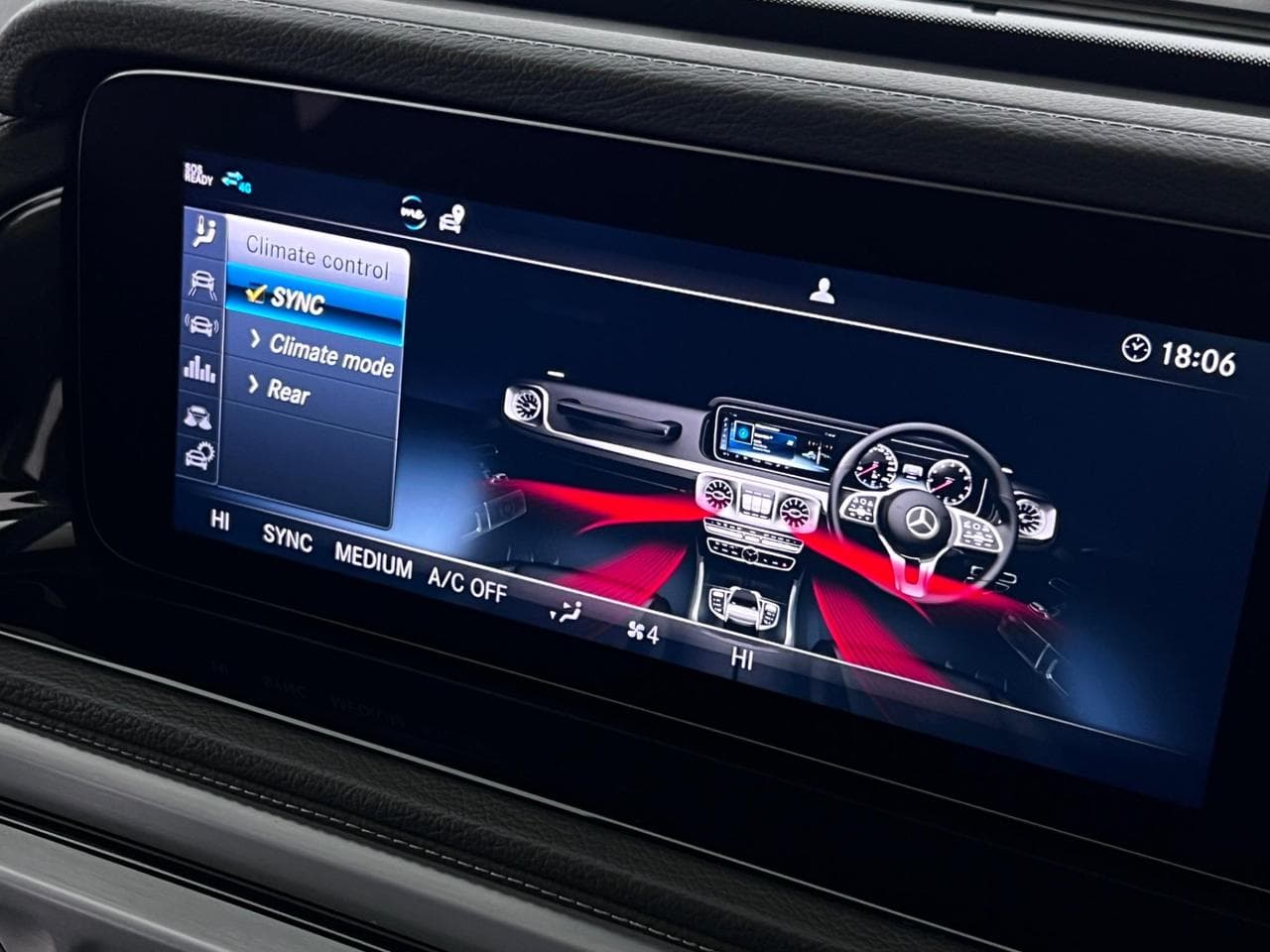 MERCEDES-BENZ G-Class thumbnail Infotainment System