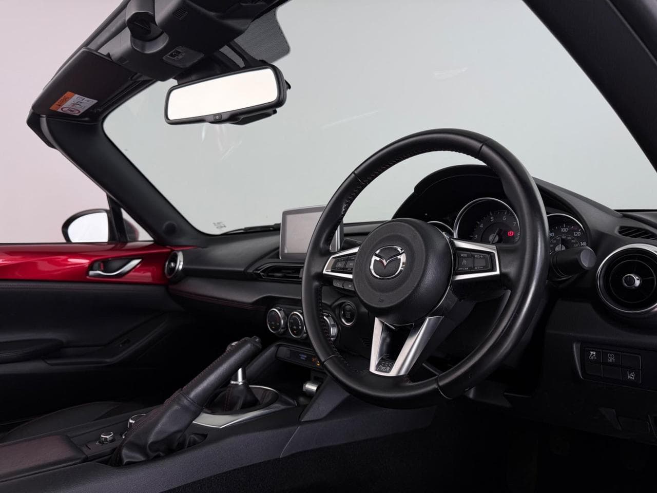 MAZDA MX-5 thumbnail Interior Front