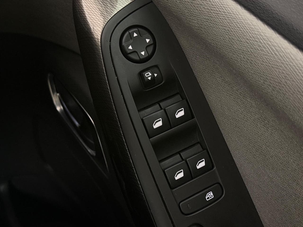CITROEN C4 Picasso thumbnail Misc Controls
