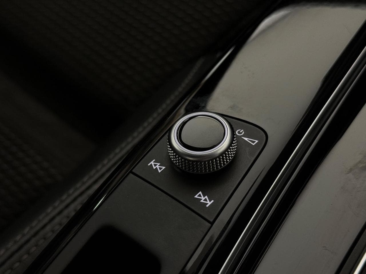 AUDI A4 thumbnail Misc Controls
