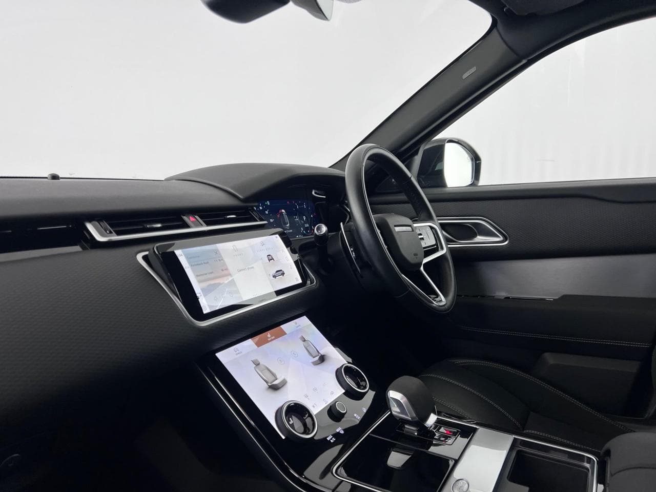LAND ROVER Range Rover Velar thumbnail Inconclusive