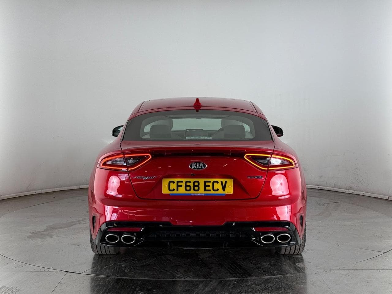 Kia Stinger thumbnail Rear