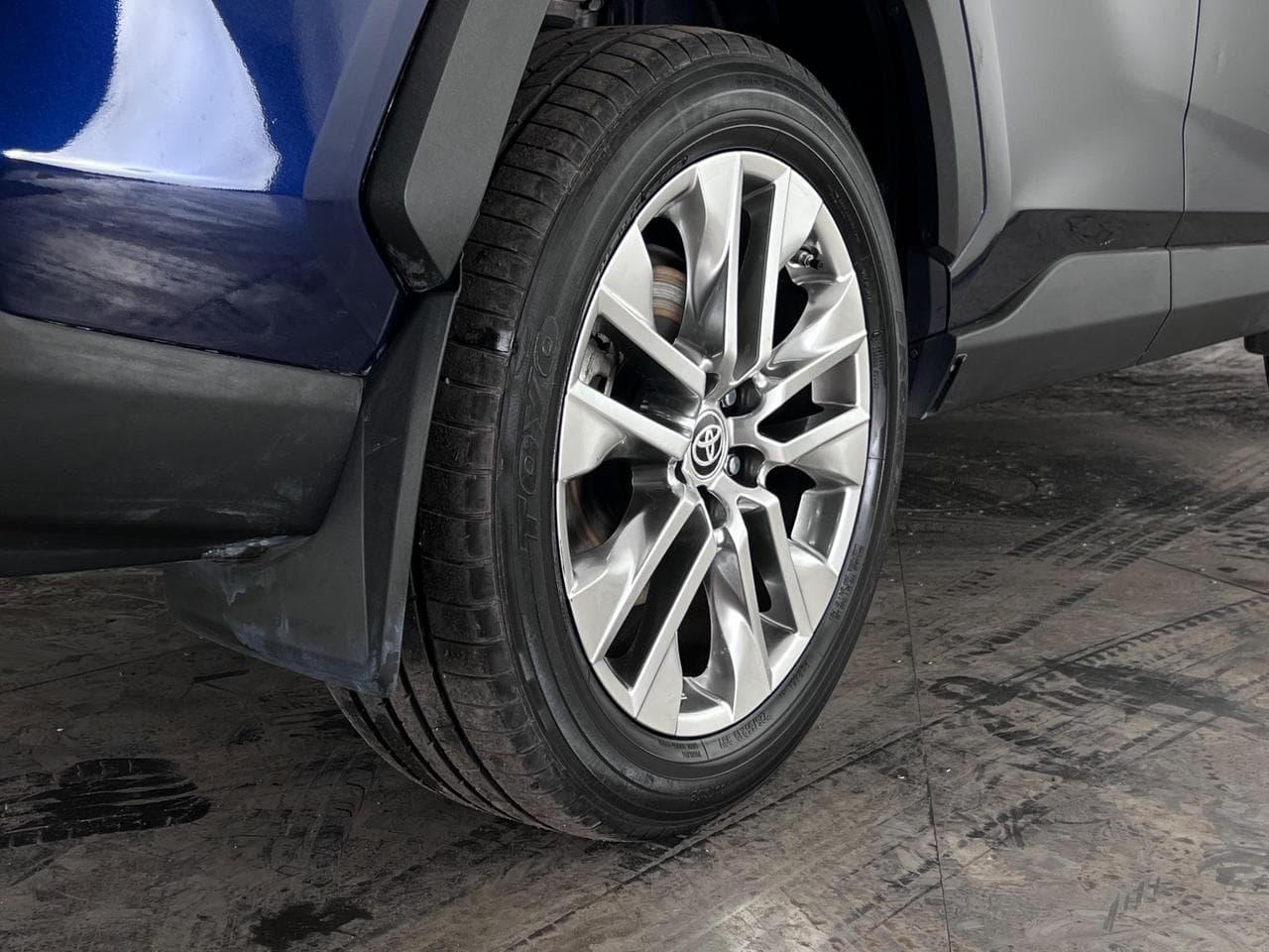 TOYOTA RAV4 thumbnail Wheel