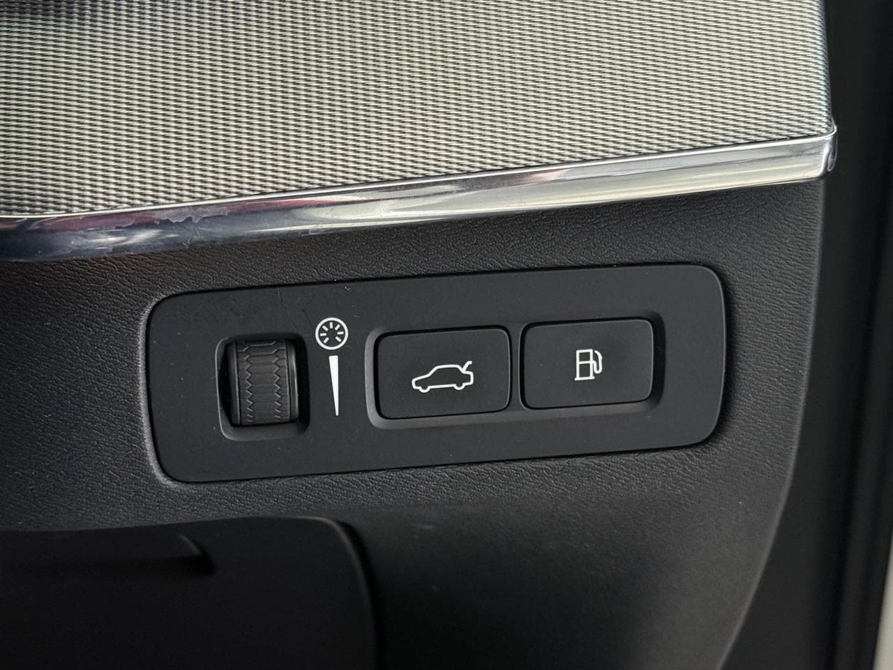 VOLVO XC90 thumbnail Misc Controls