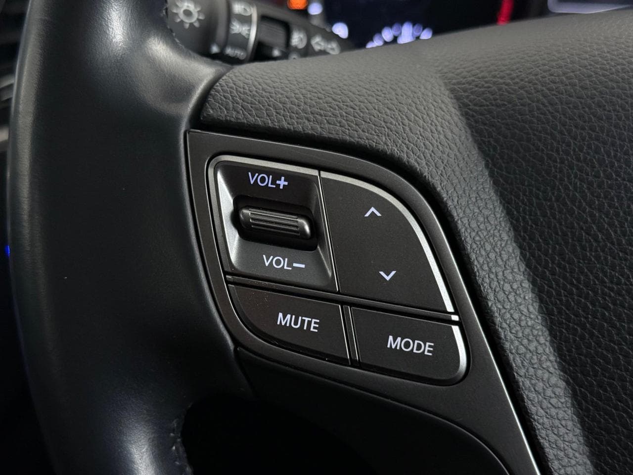 HYUNDAI Santa Fe thumbnail Misc Controls