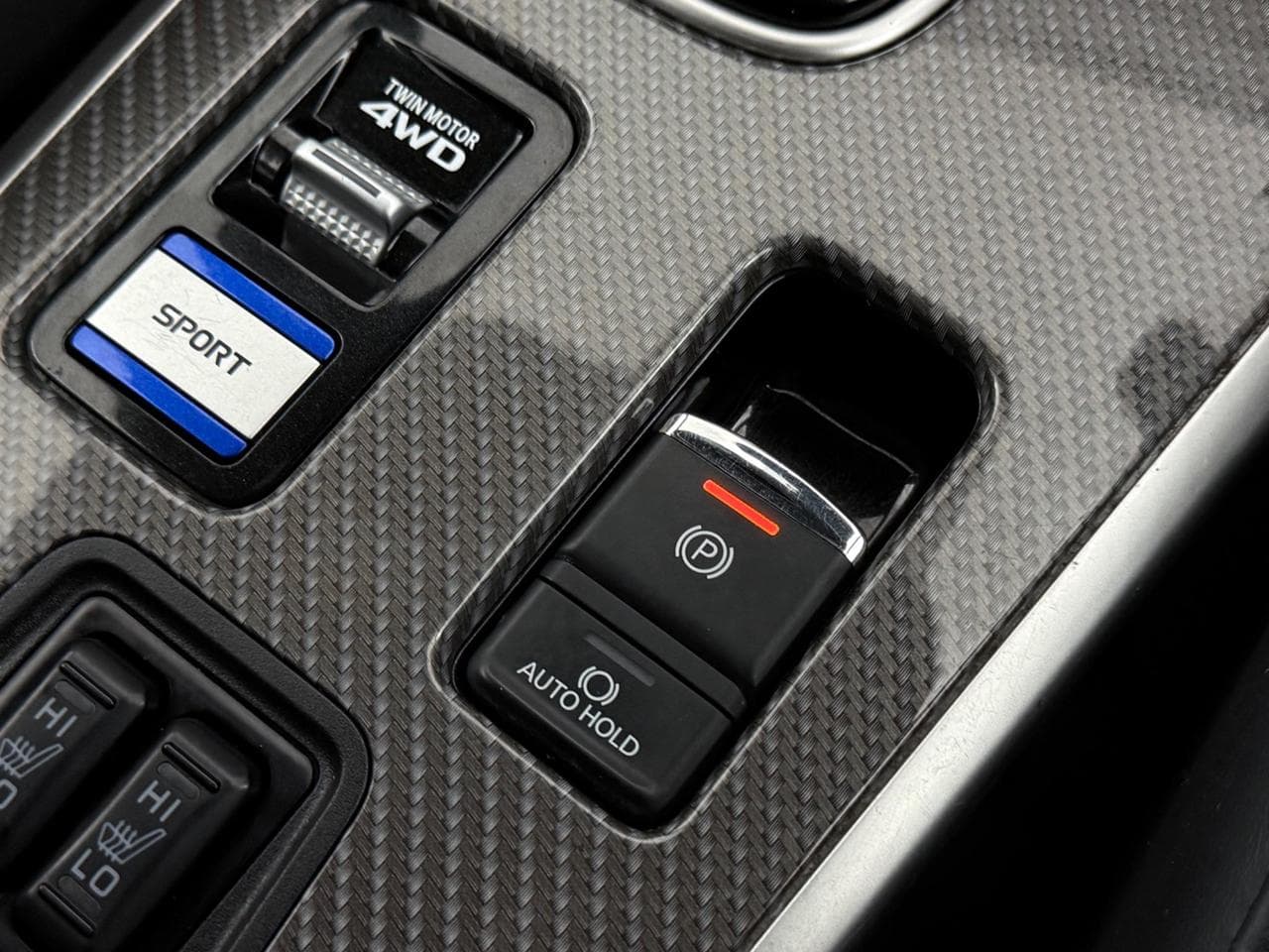 MITSUBISHI OUTLANDER thumbnail Misc Controls