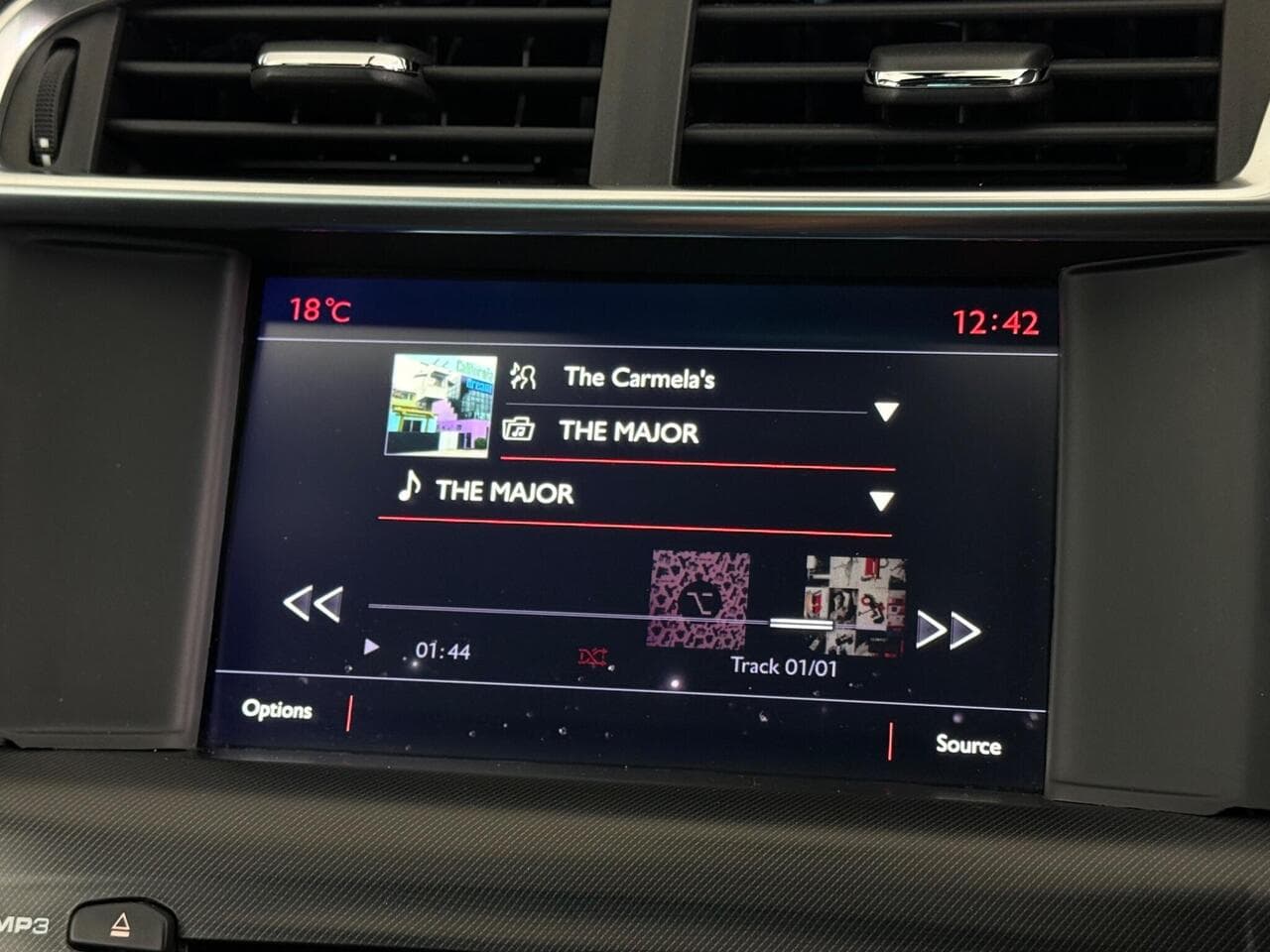 DS 4 thumbnail Infotainment System