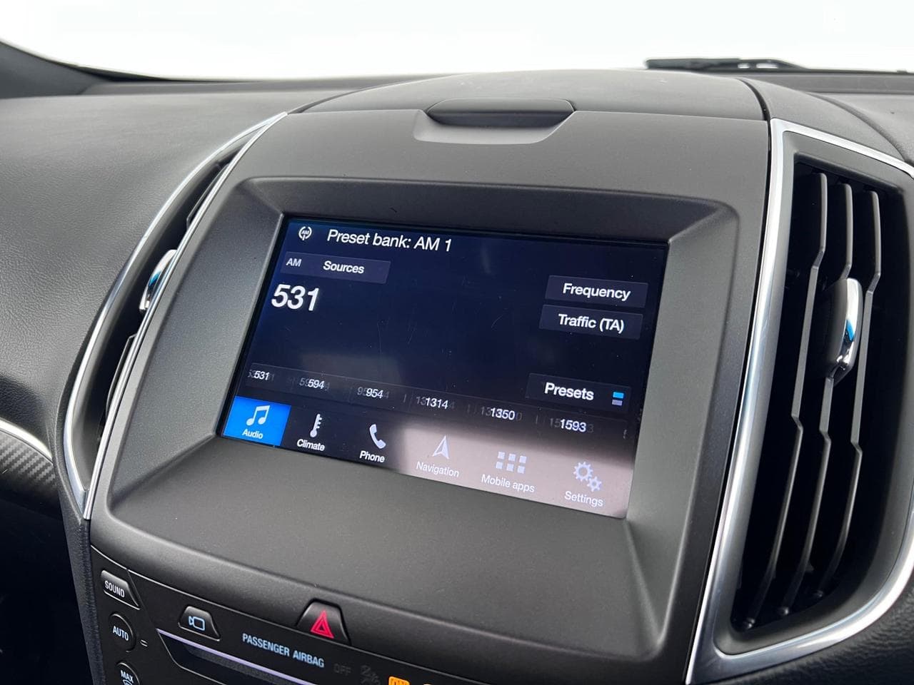 FORD EDGE thumbnail Infotainment System