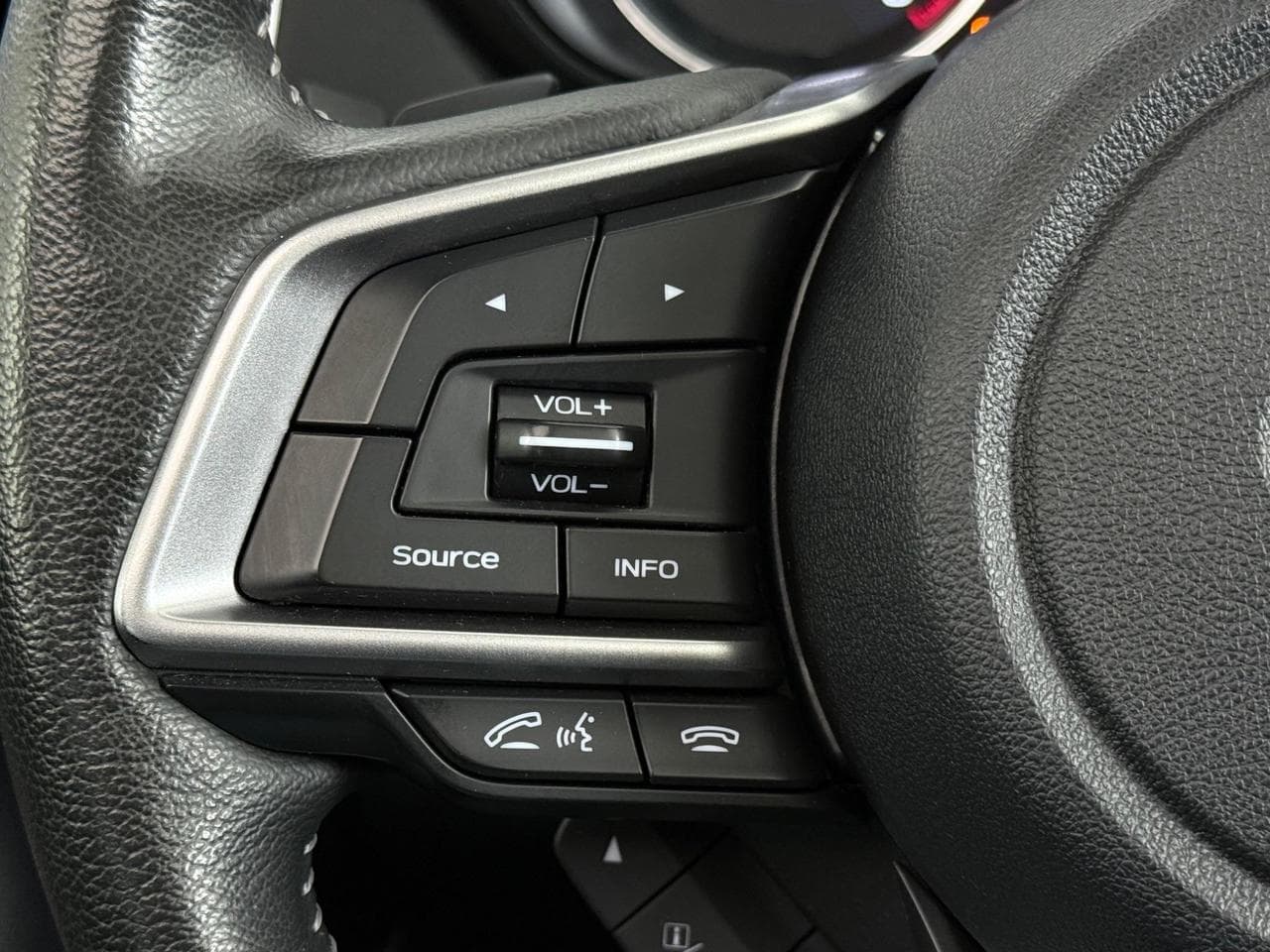 SUBARU Forester thumbnail Misc Controls