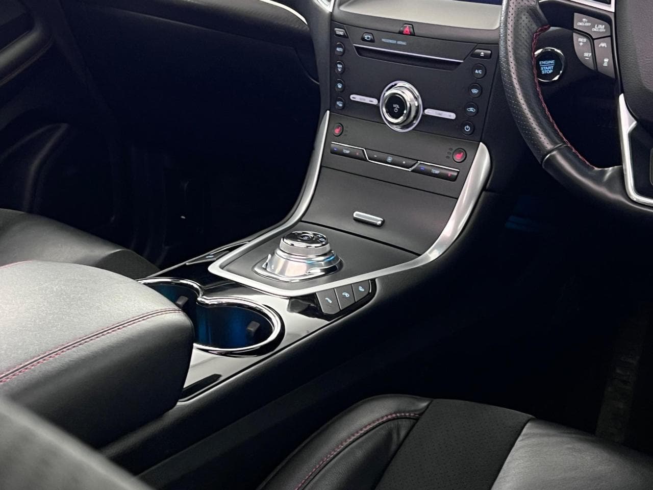 FORD EDGE thumbnail Interior Front