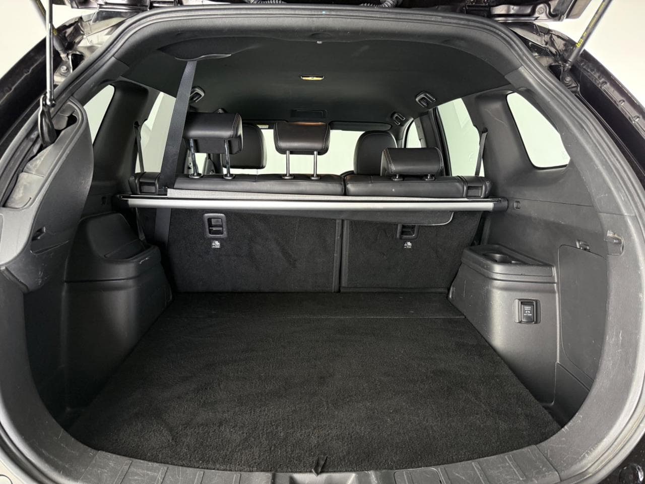 MITSUBISHI OUTLANDER thumbnail Boot