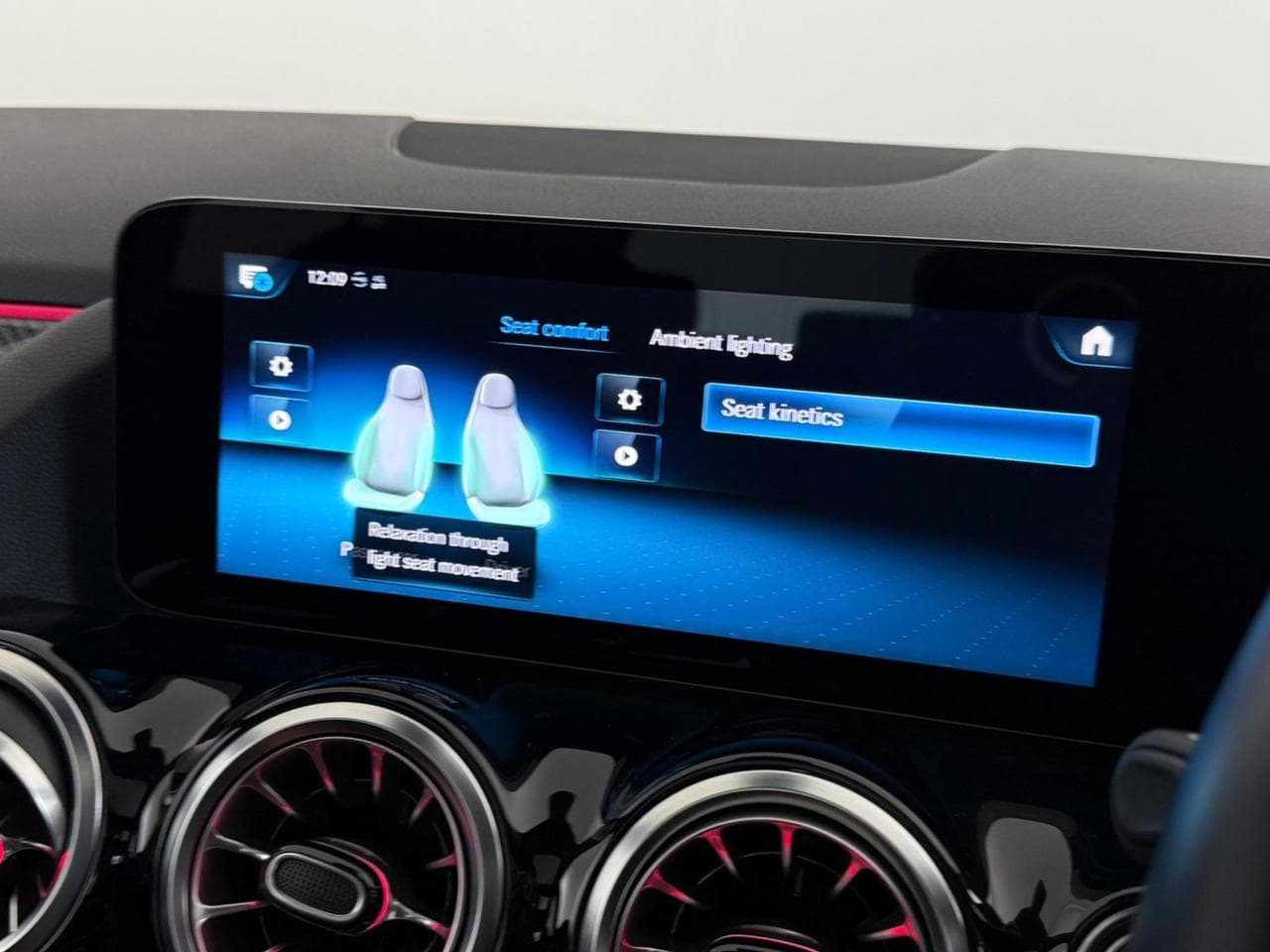 MERCEDES-BENZ GLA thumbnail Infotainment System