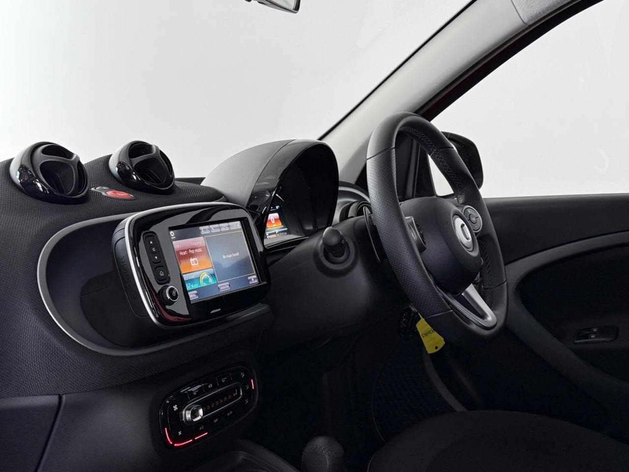 SMART forfour thumbnail Interior Front