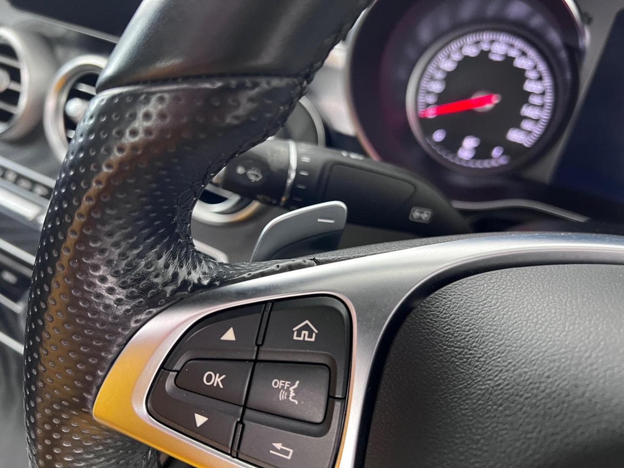 MERCEDES-BENZ C-Class thumbnail Misc Controls