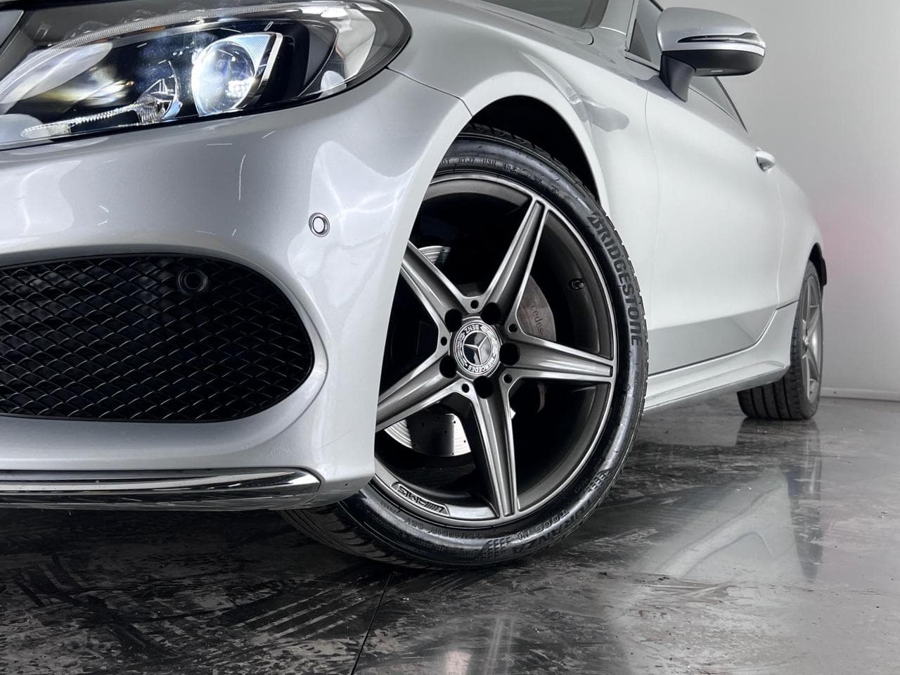 MERCEDES-BENZ C-Class thumbnail Wheel