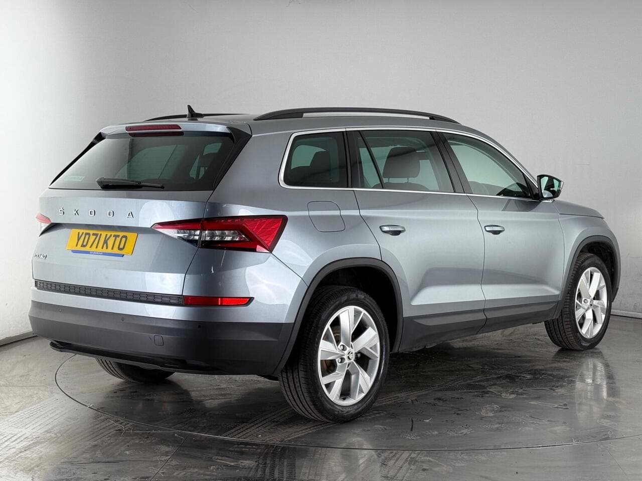 SKODA Kodiaq thumbnail Rear Right