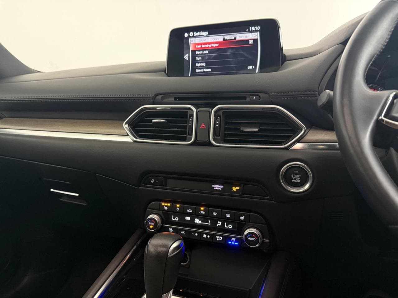 MAZDA CX-5 thumbnail Infotainment System