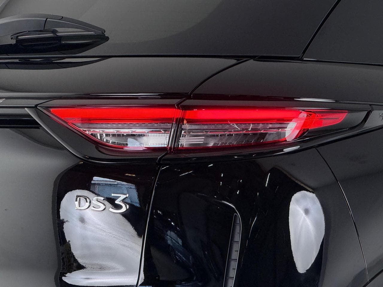DS 3 thumbnail Lights Rear