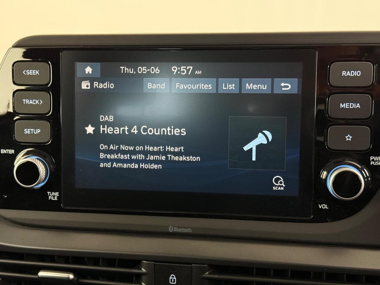 HYUNDAI i20 thumbnail Infotainment System