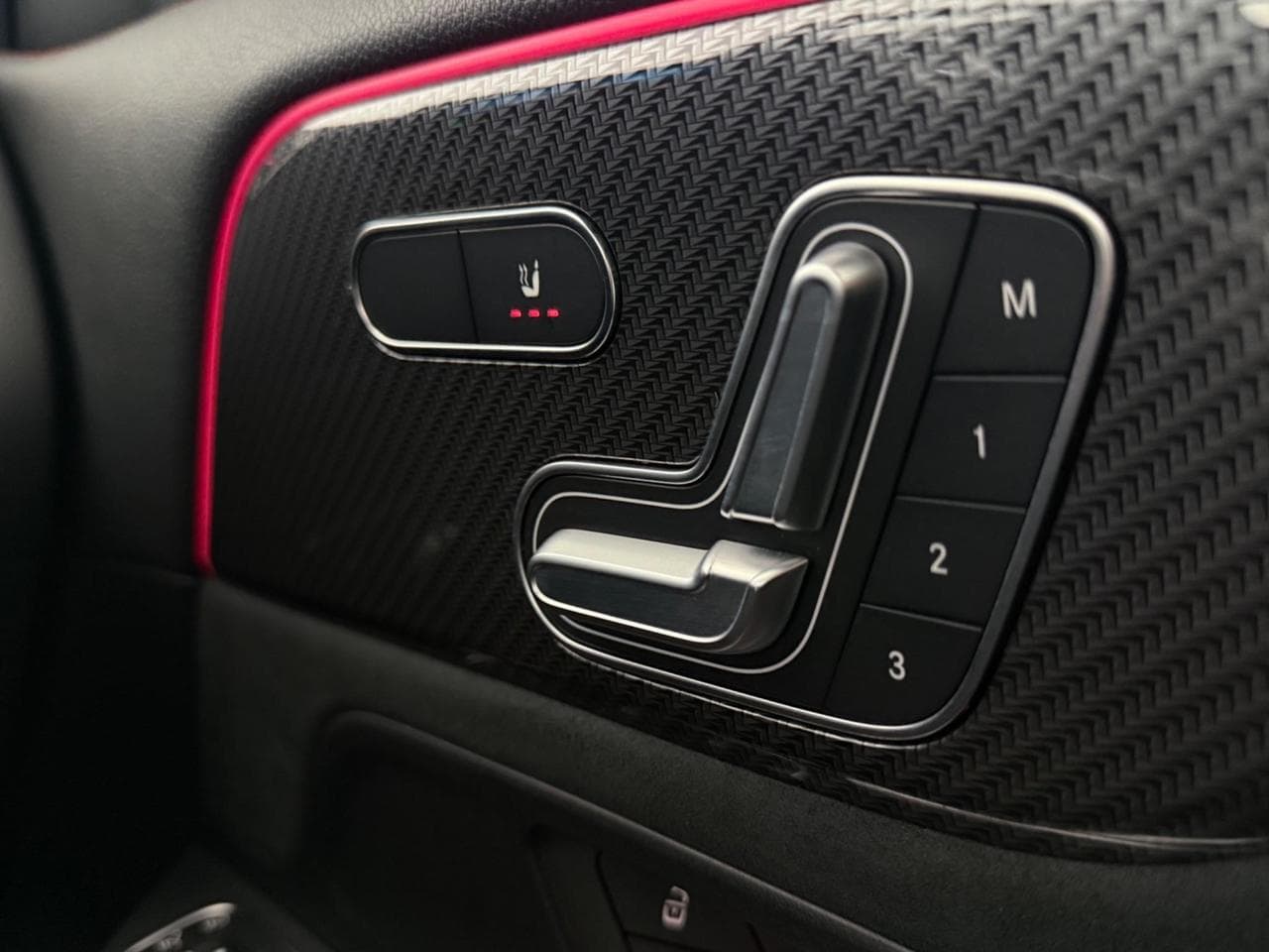 MERCEDES-BENZ GLA thumbnail Misc Controls