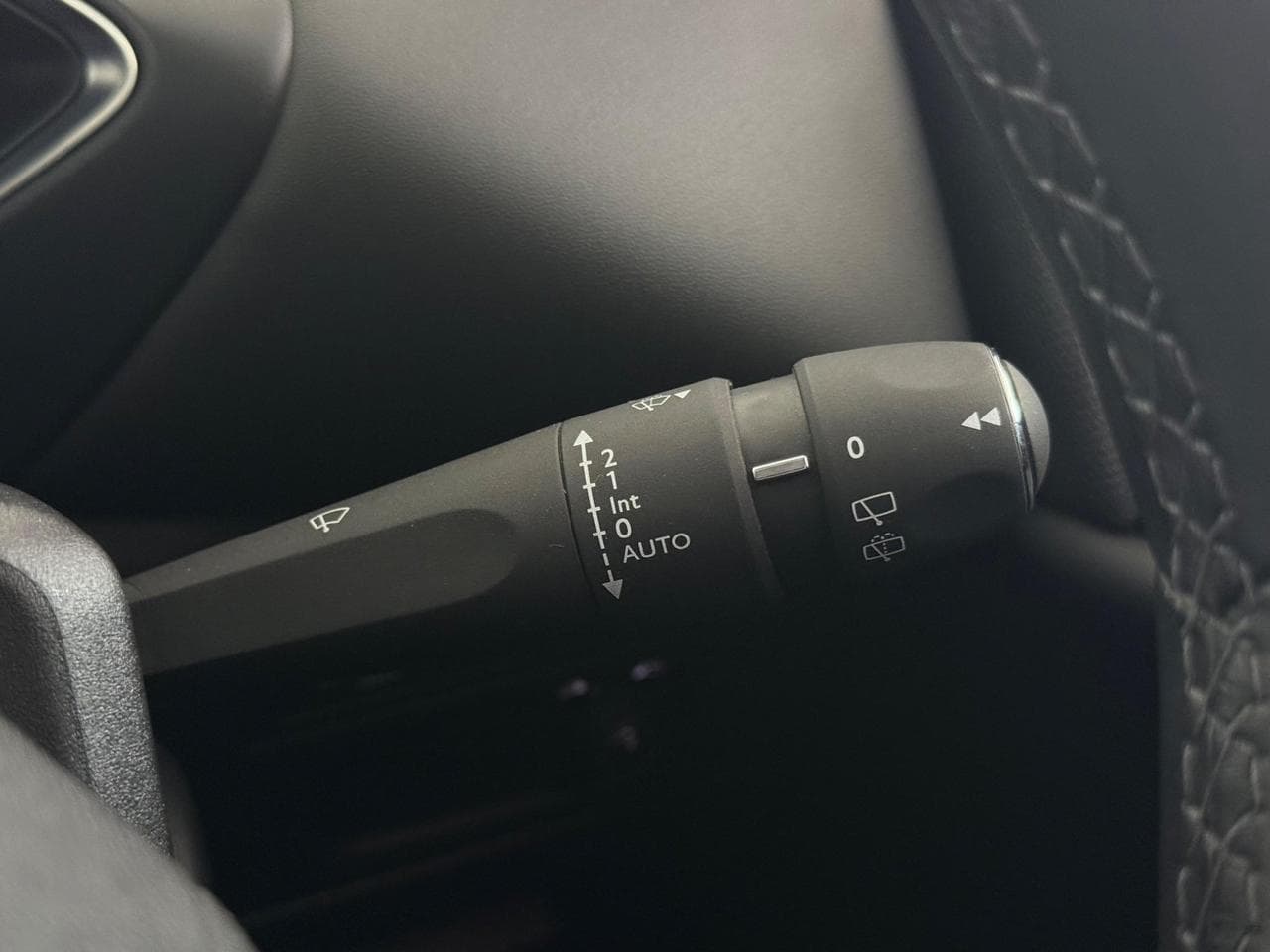DS 3 Crossback thumbnail Misc Controls