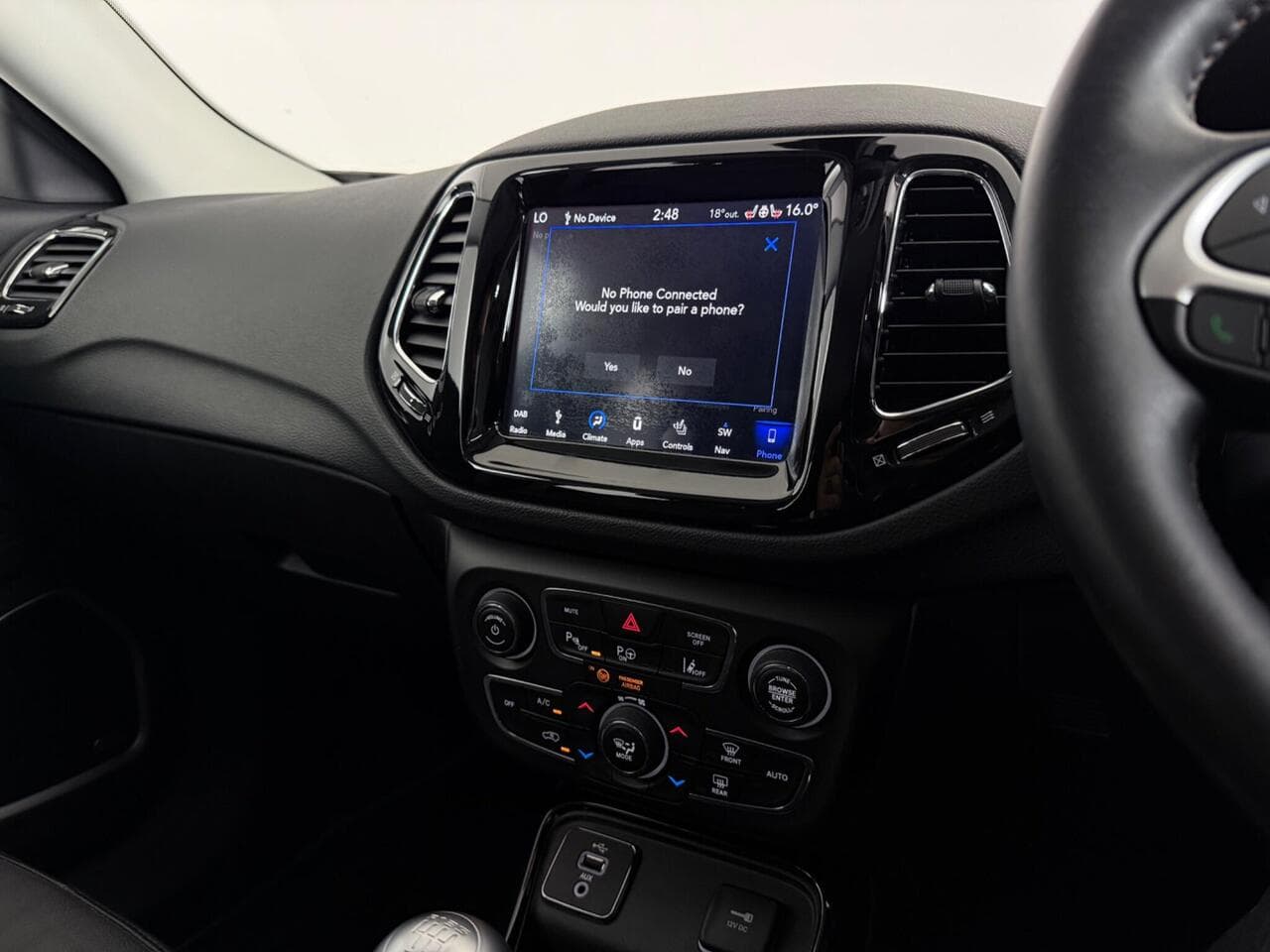 JEEP Compass thumbnail Infotainment System