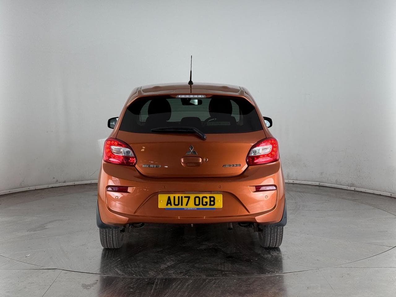 MITSUBISHI Mirage thumbnail Rear