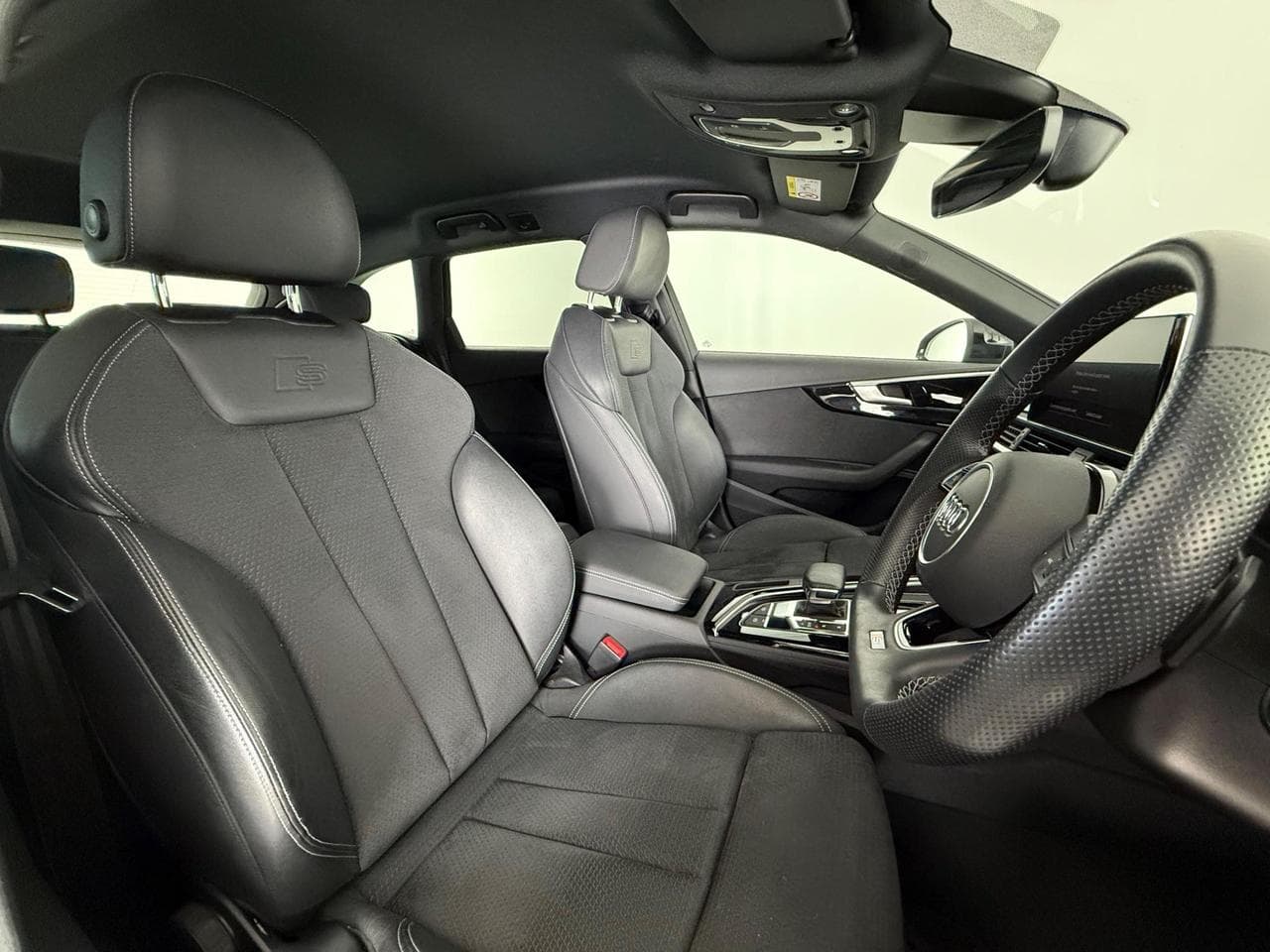 AUDI A4 thumbnail Seat Driver
