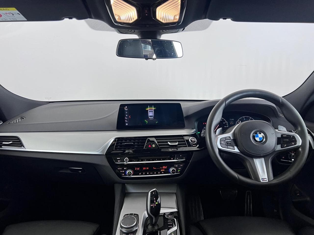BMW 6 SERIES thumbnail Interior Front
