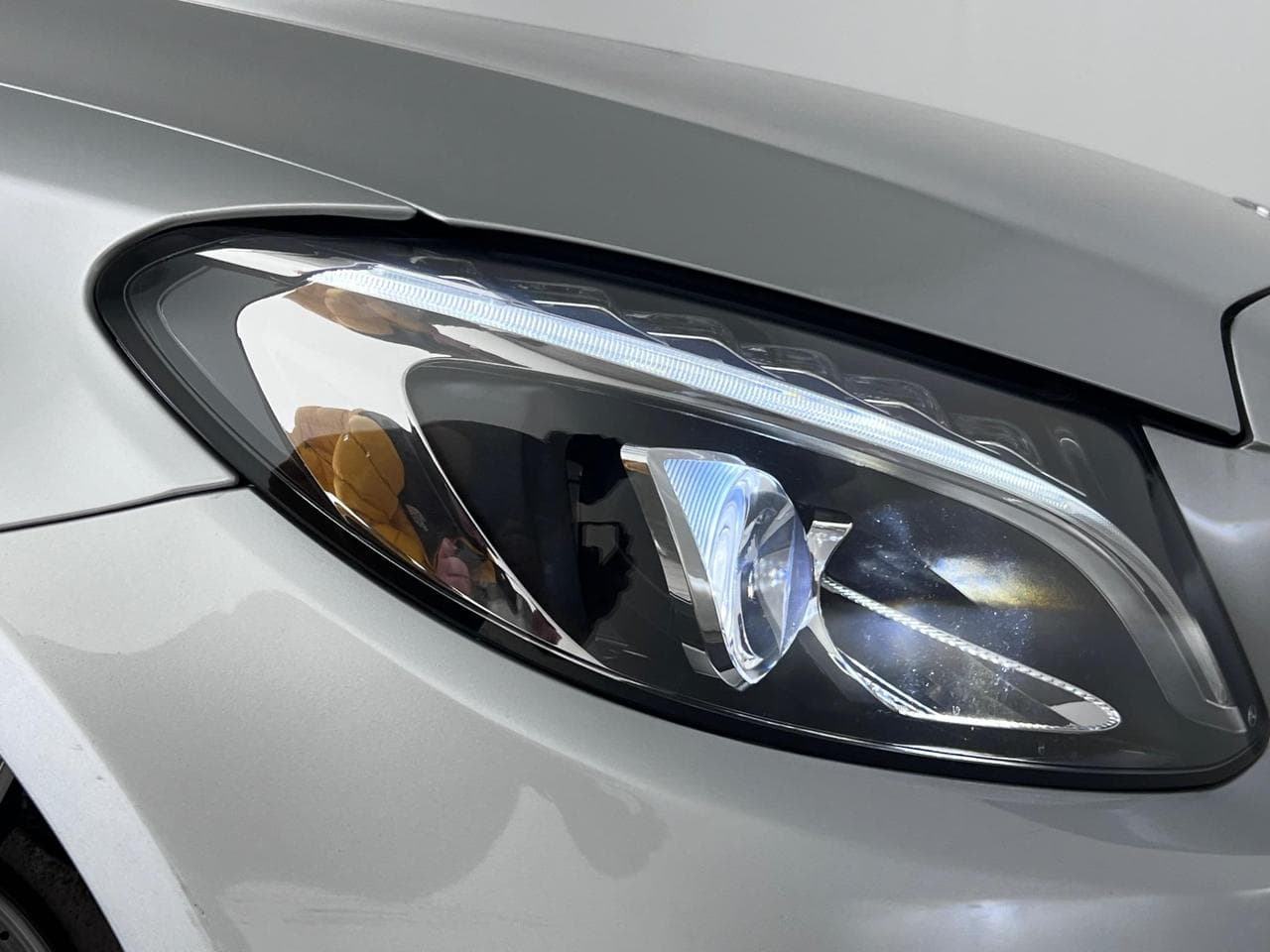 MERCEDES-BENZ C-Class thumbnail Lights Front