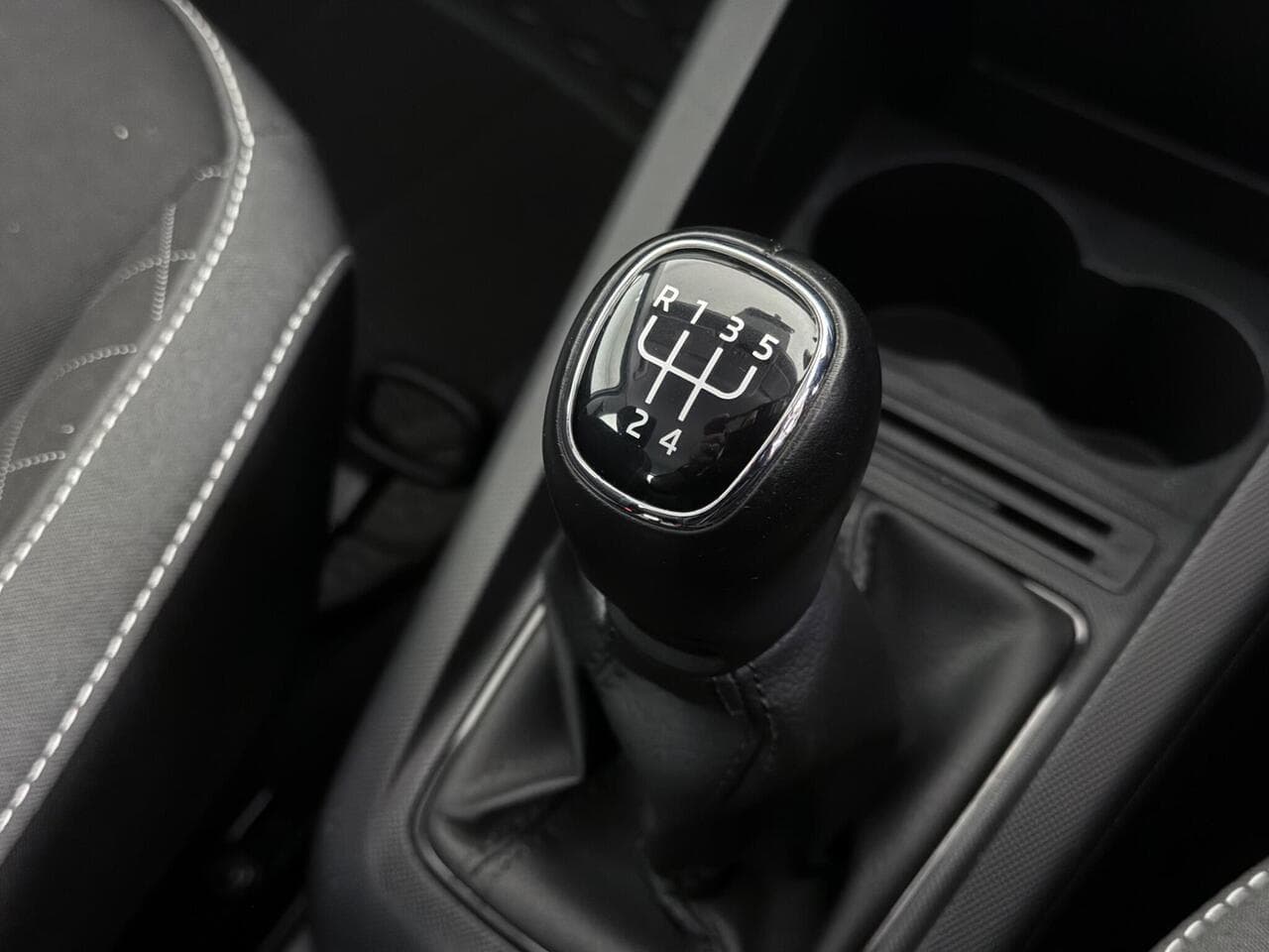 SKODA Fabia thumbnail Interior Front