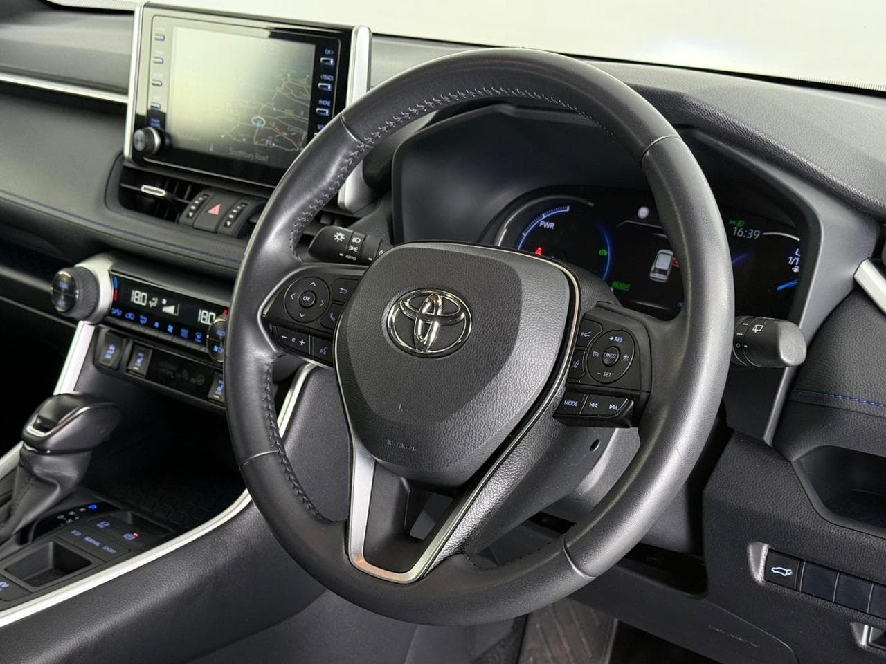 TOYOTA RAV4 thumbnail Steering Wheel