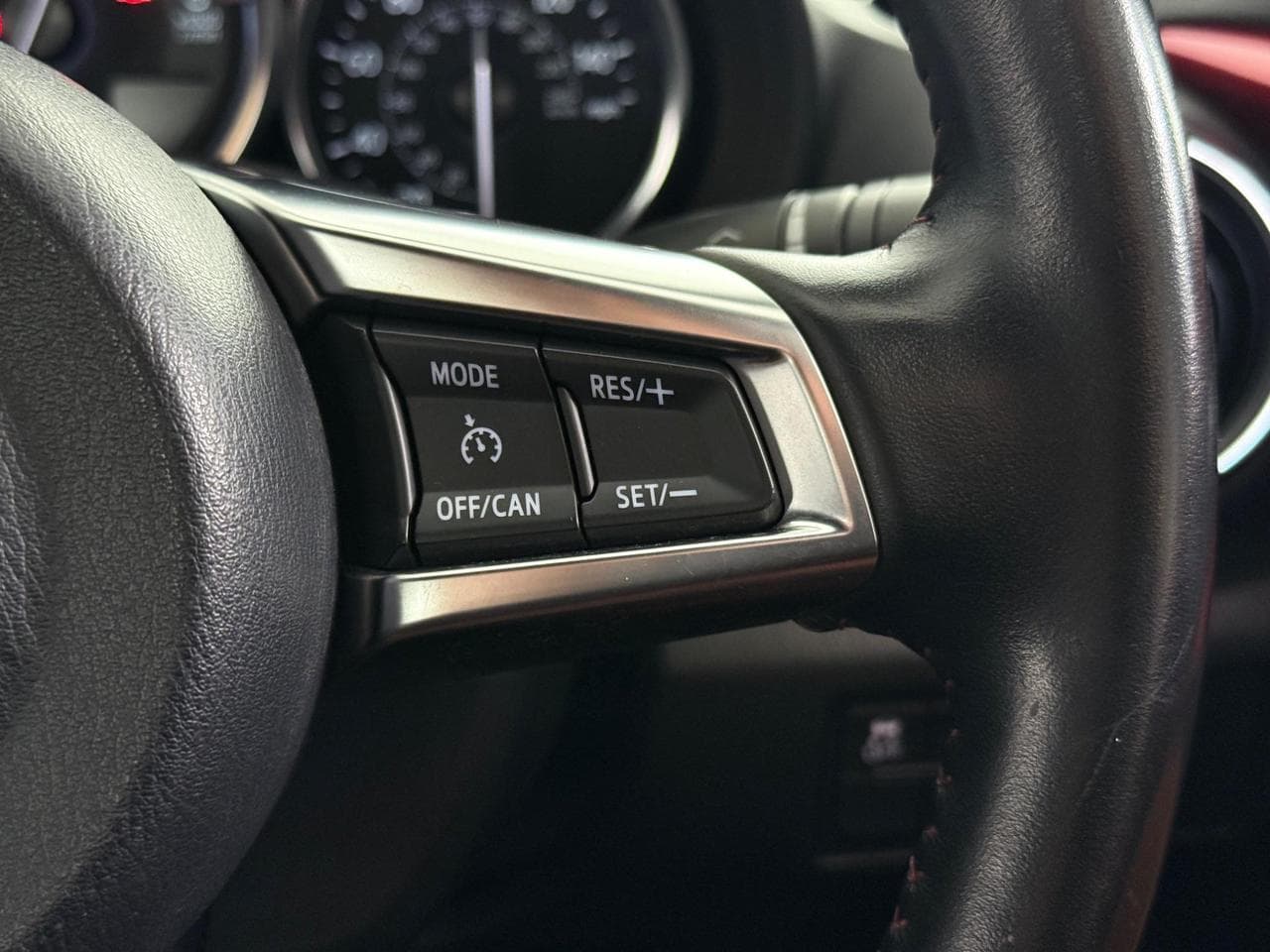 MAZDA MX-5 thumbnail Misc Controls