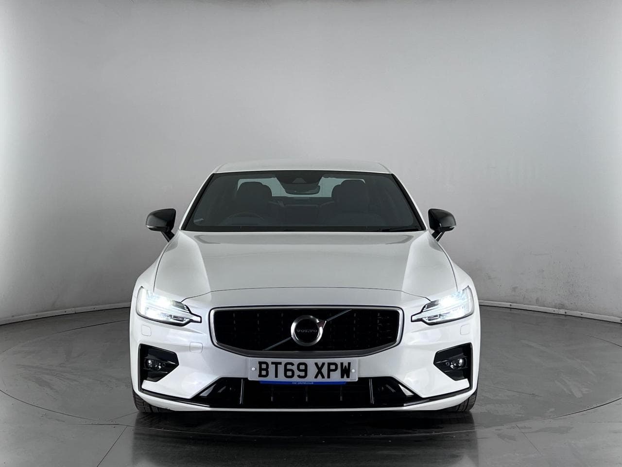 VOLVO S60 thumbnail Front