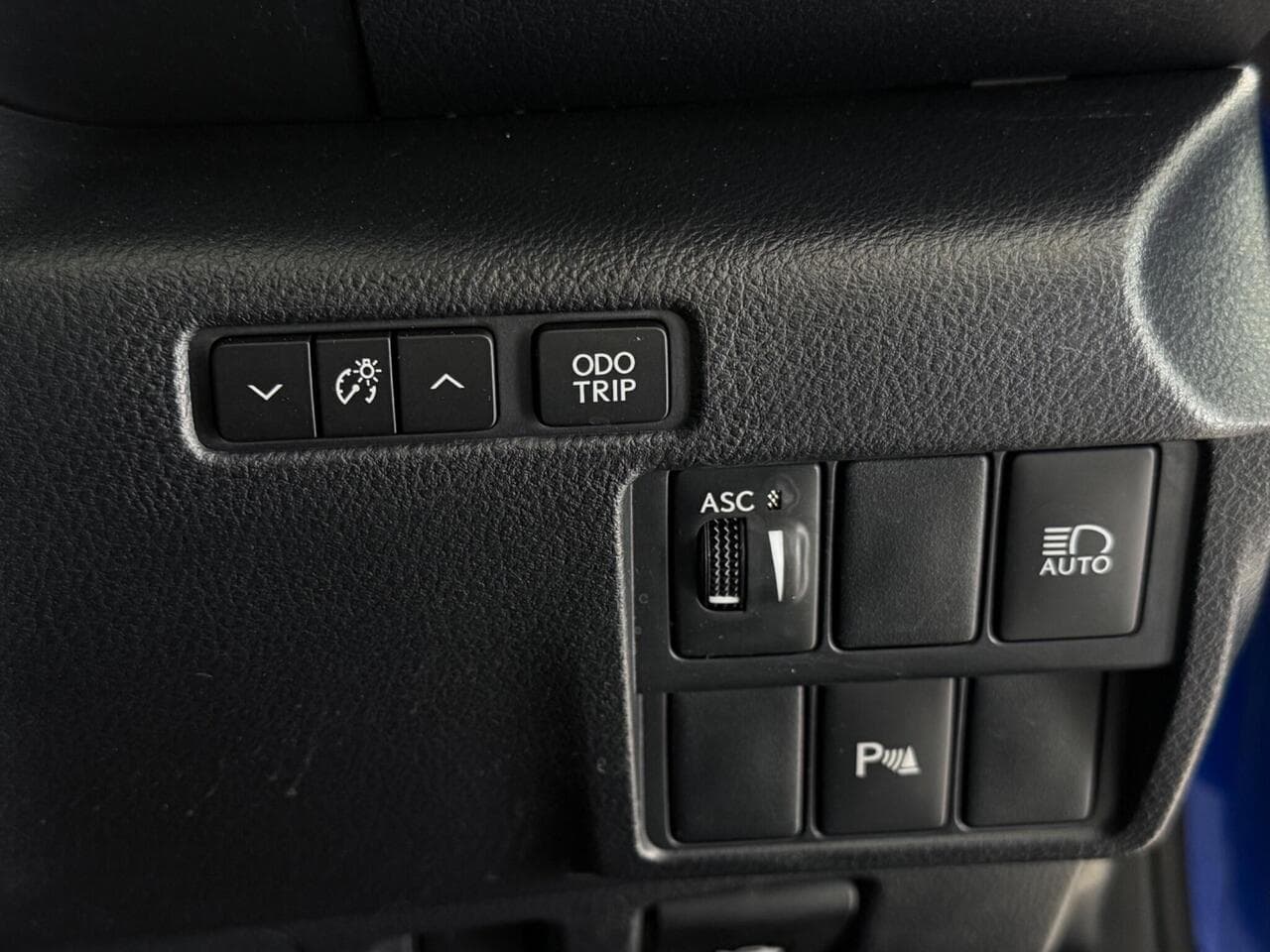 LEXUS RC thumbnail Misc Controls