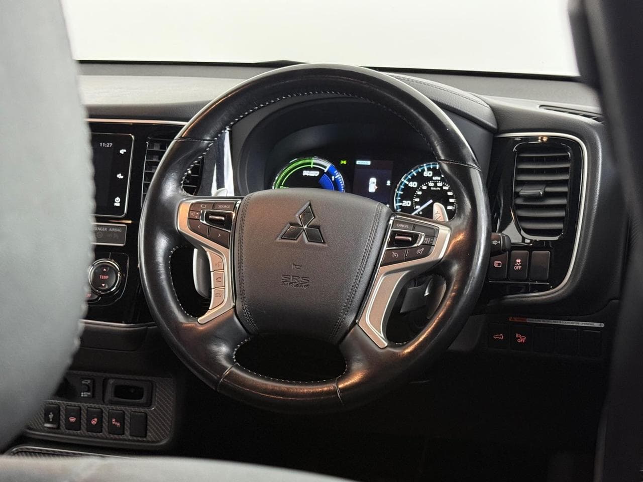 MITSUBISHI Outlander thumbnail Steering Wheel