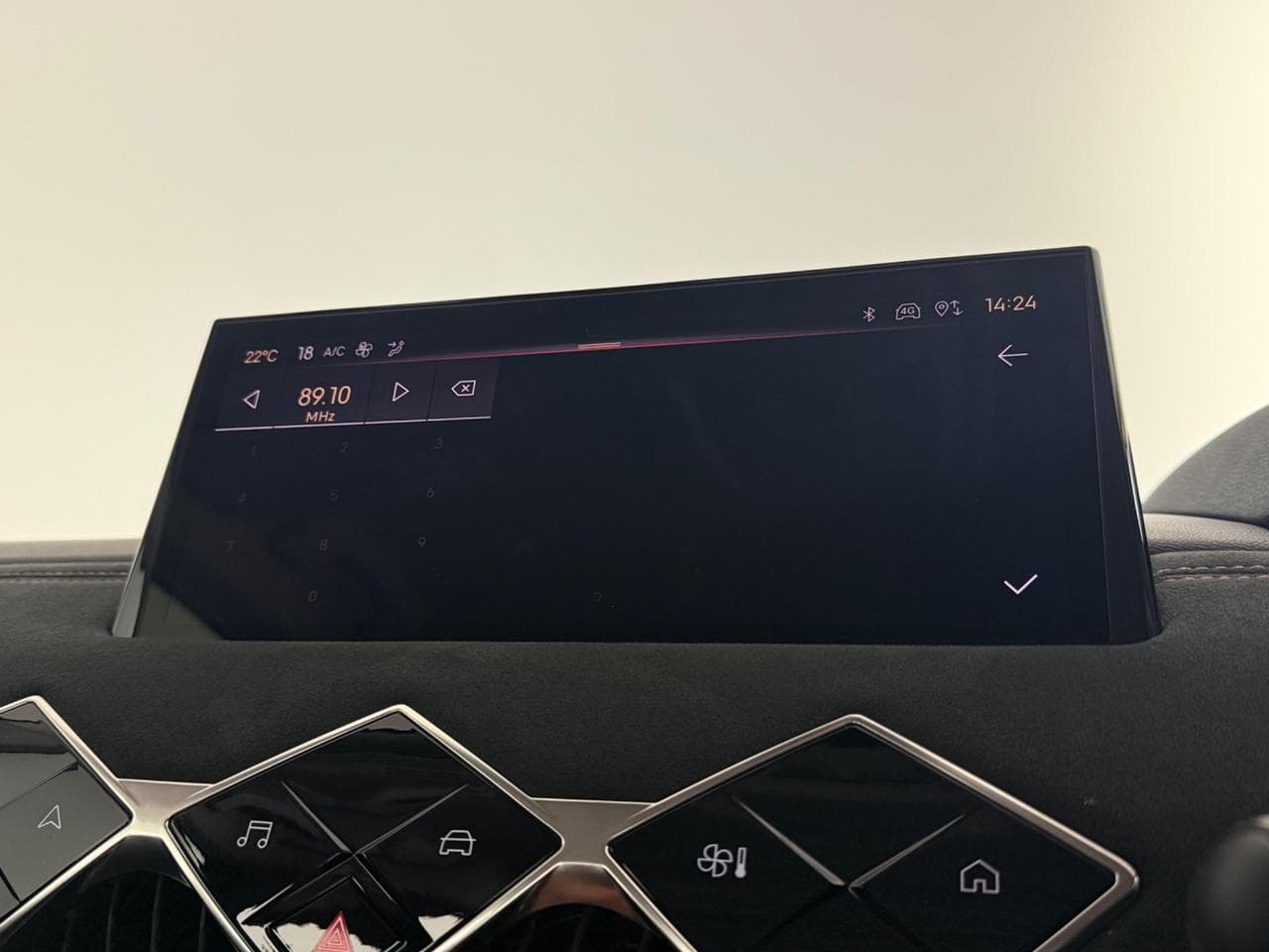 DS 3 thumbnail Infotainment System