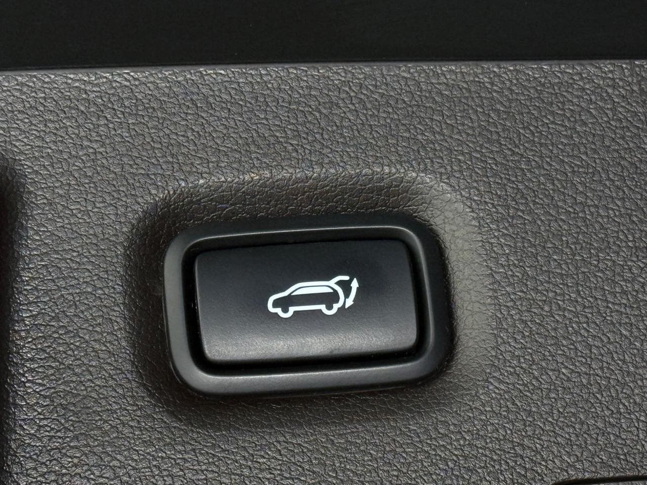 HYUNDAI Santa Fe thumbnail Misc Controls