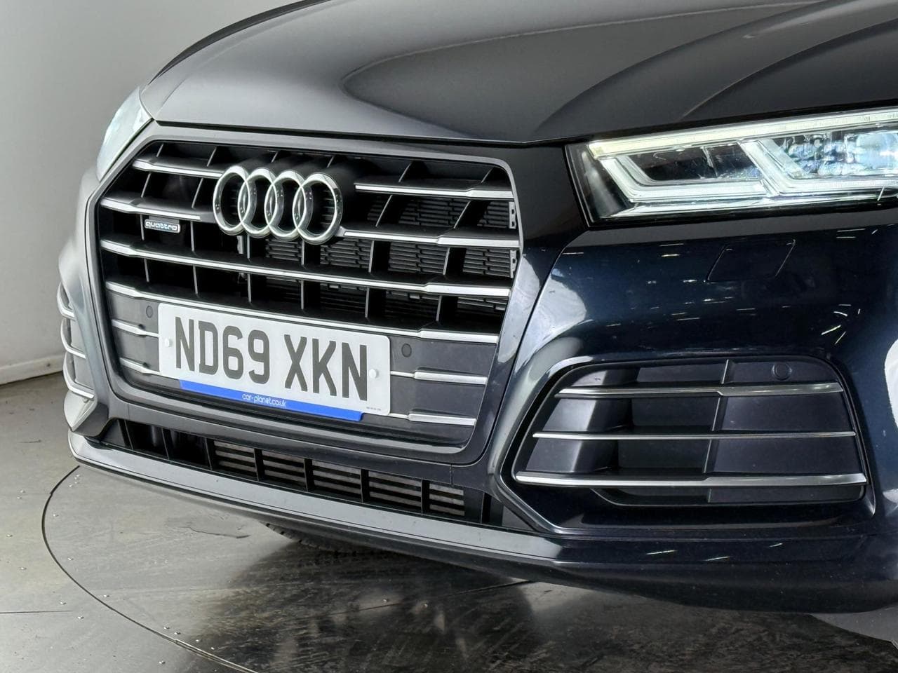 AUDI Q5 thumbnail Lights Front