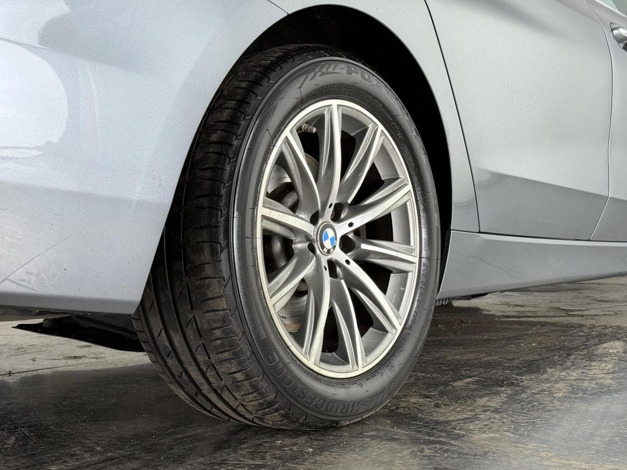 BMW 6 Series thumbnail Wheel