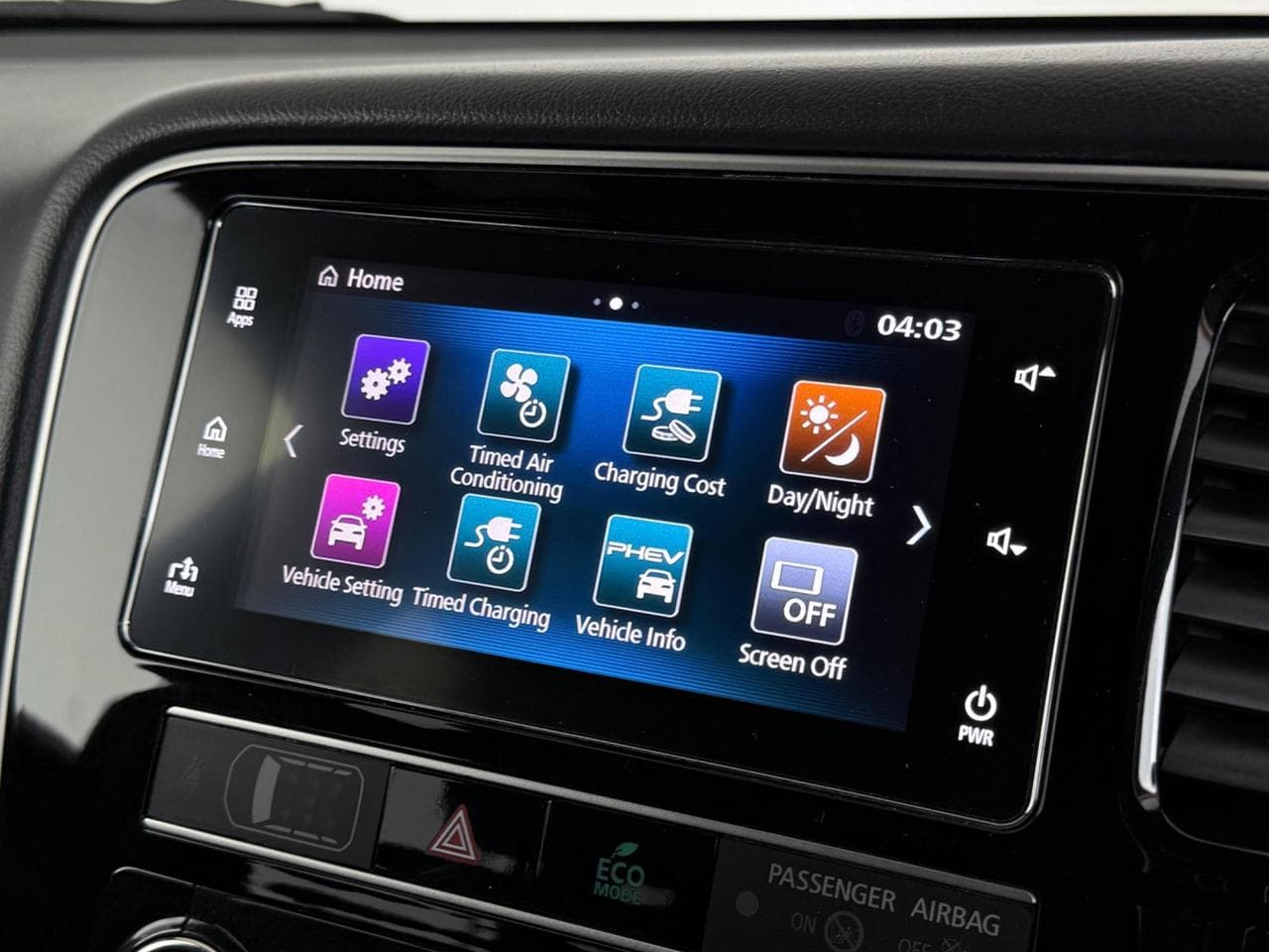MITSUBISHI OUTLANDER thumbnail Infotainment System