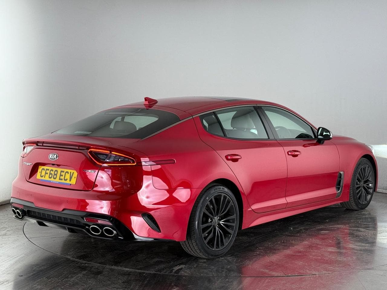 Kia Stinger thumbnail Rear Right