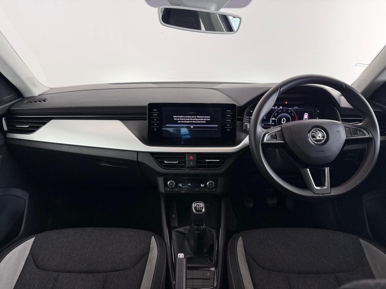 SKODA Kamiq thumbnail Interior Front