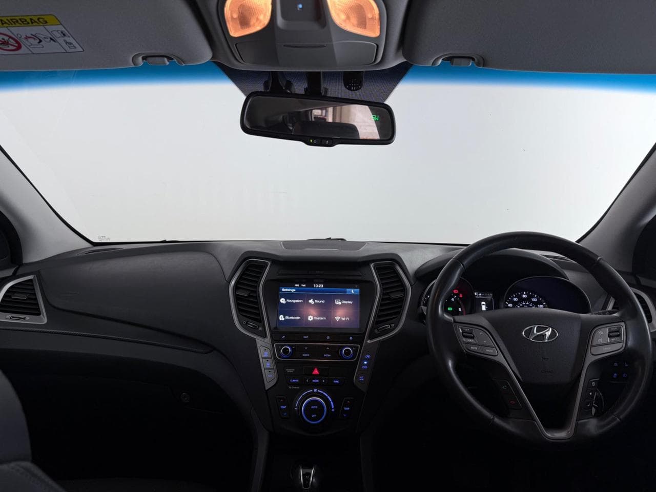 HYUNDAI Santa Fe thumbnail Interior Front
