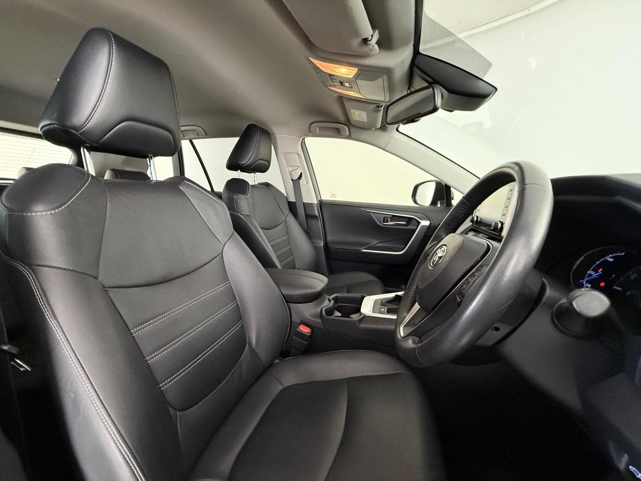 TOYOTA RAV4 thumbnail Seat Driver