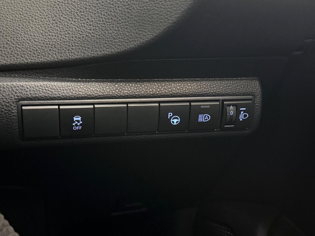 TOYOTA Corolla thumbnail Misc Controls