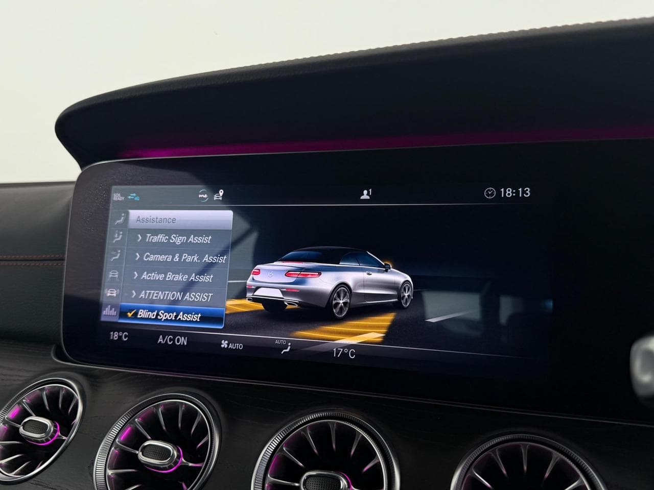 MERCEDES-BENZ E-Class thumbnail Infotainment System