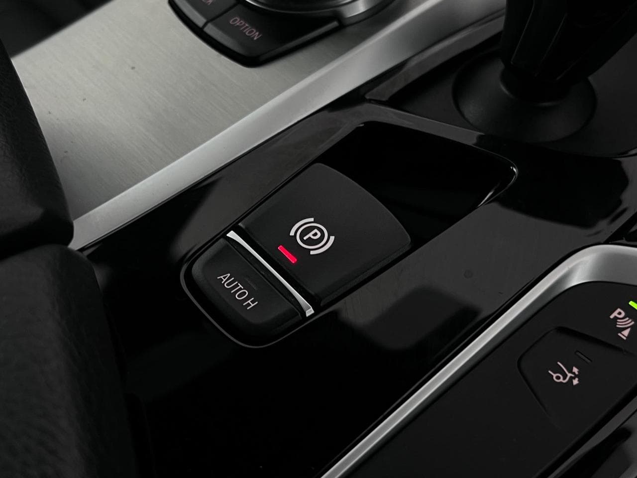 BMW 6 SERIES thumbnail Misc Controls
